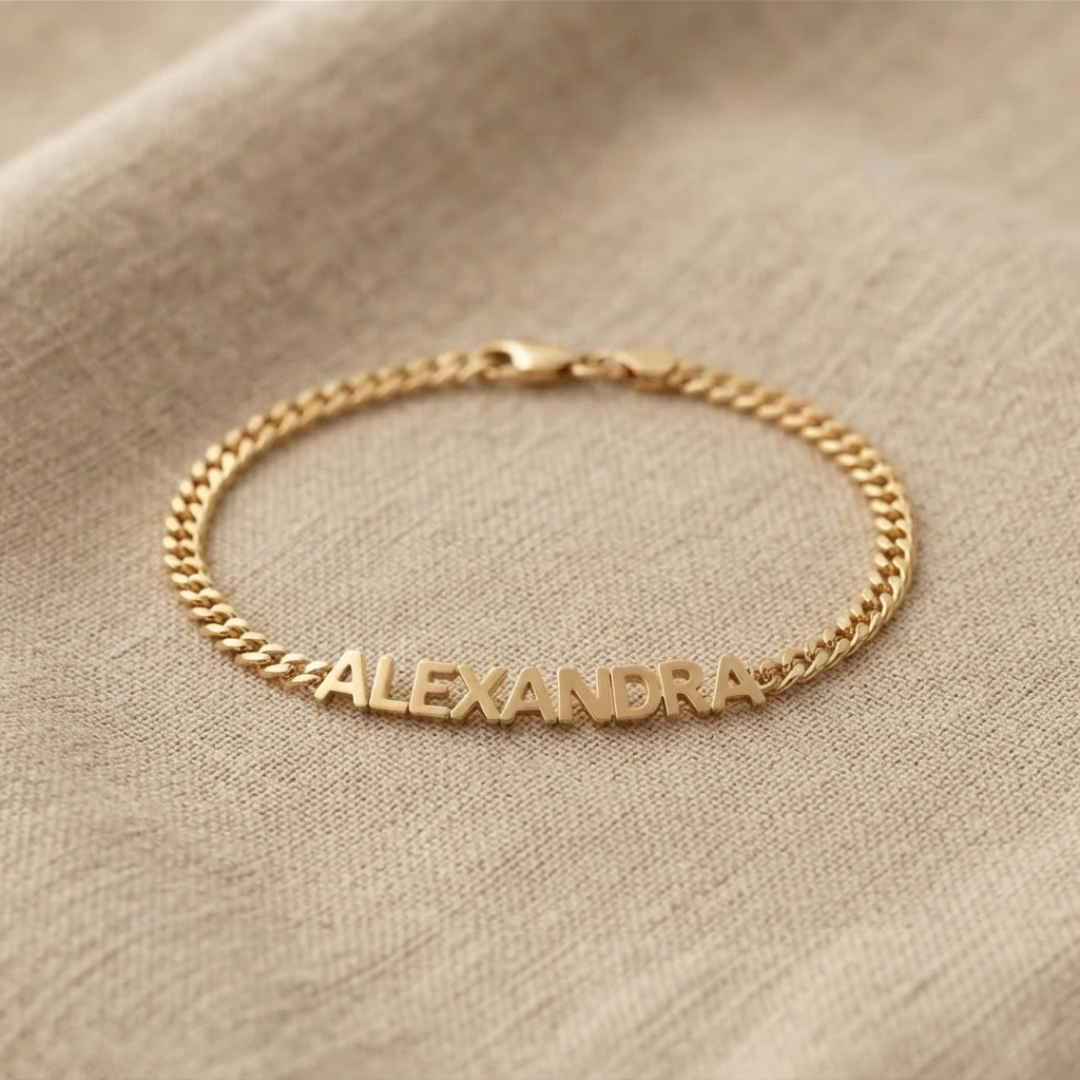 Personalizable name bracelet with Cuban chain