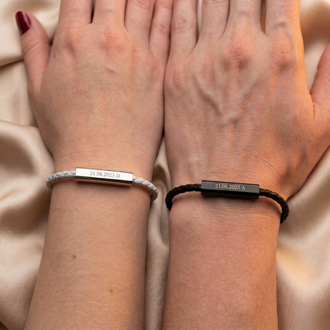 Magnetic couple bracelets with engraving