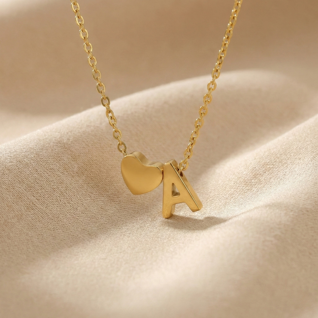 Lovetra - Necklace with Initial & Heart