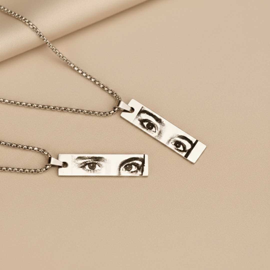 Love Eye - Necklace with eye engraving