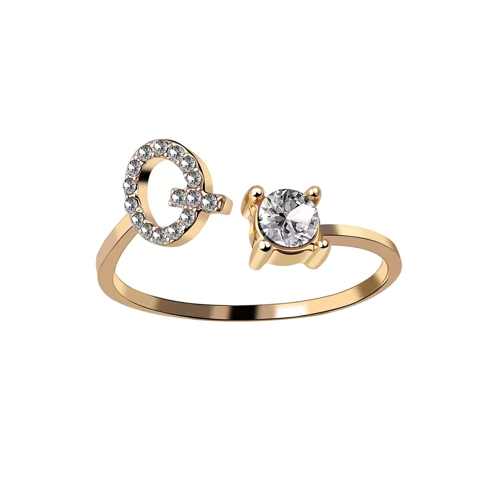 Lovéra – Ring with Initial