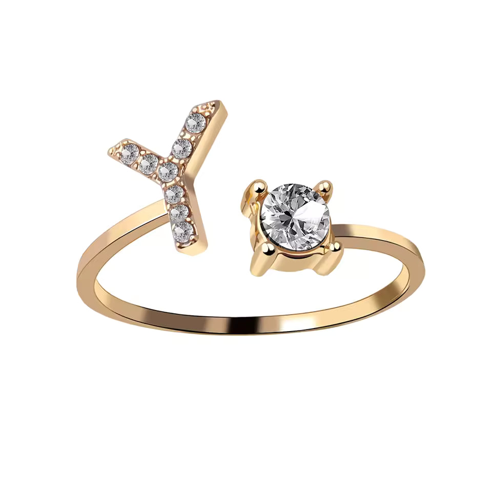 Lovéra – Ring with Initial
