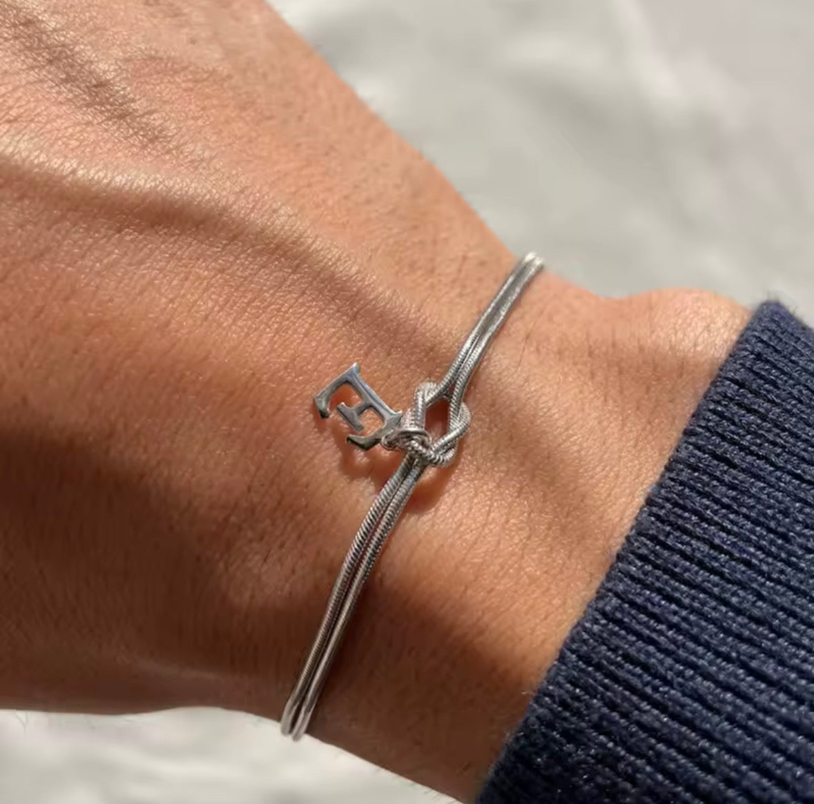 Eternal love knot – partner bracelets