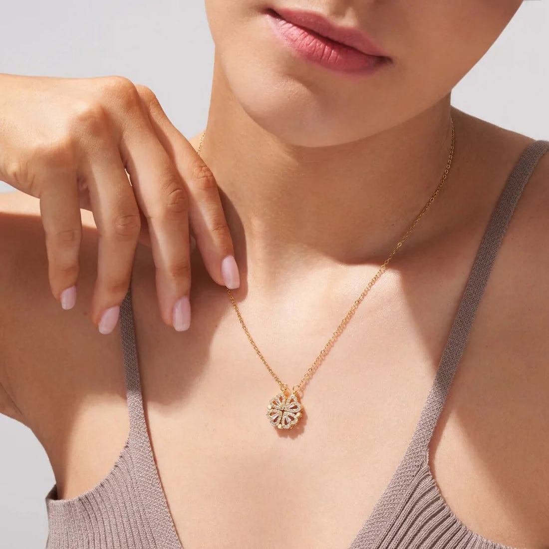 Étoile d’Amour - Zirconia Heart Necklace