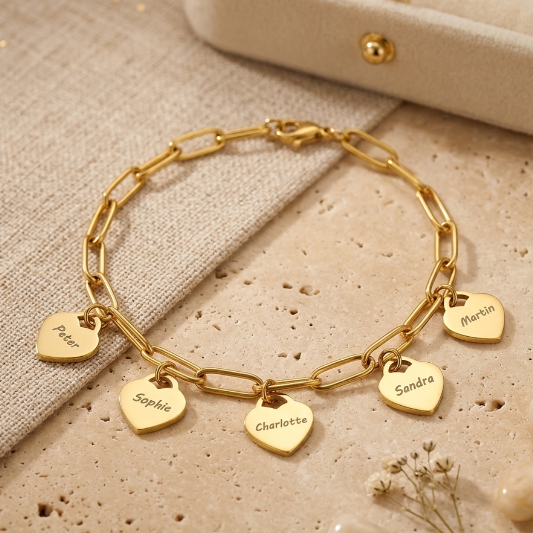Heart Names - Bracelet with Heart Charms & Engraving