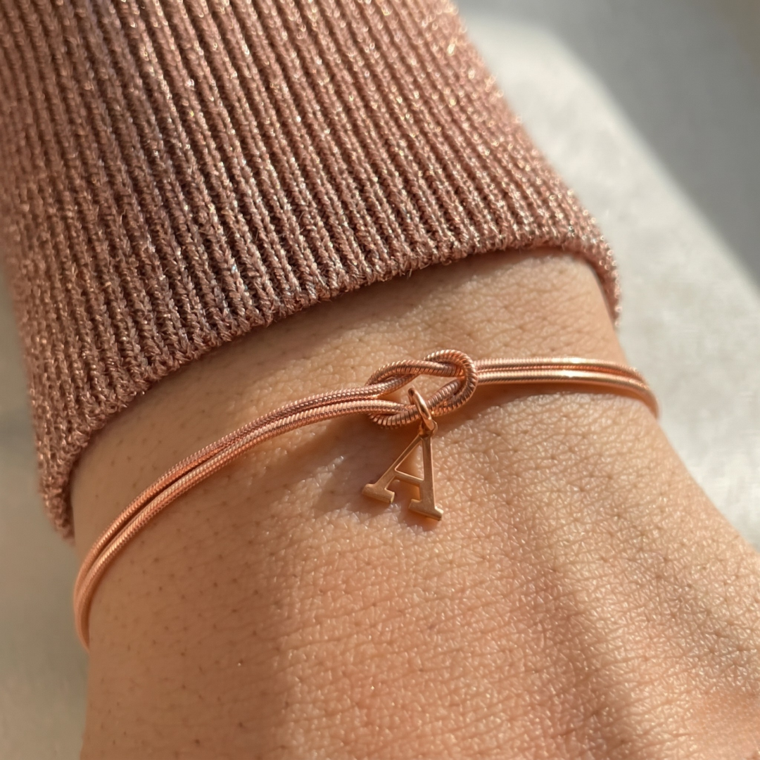 Eternal love knot – partner bracelets