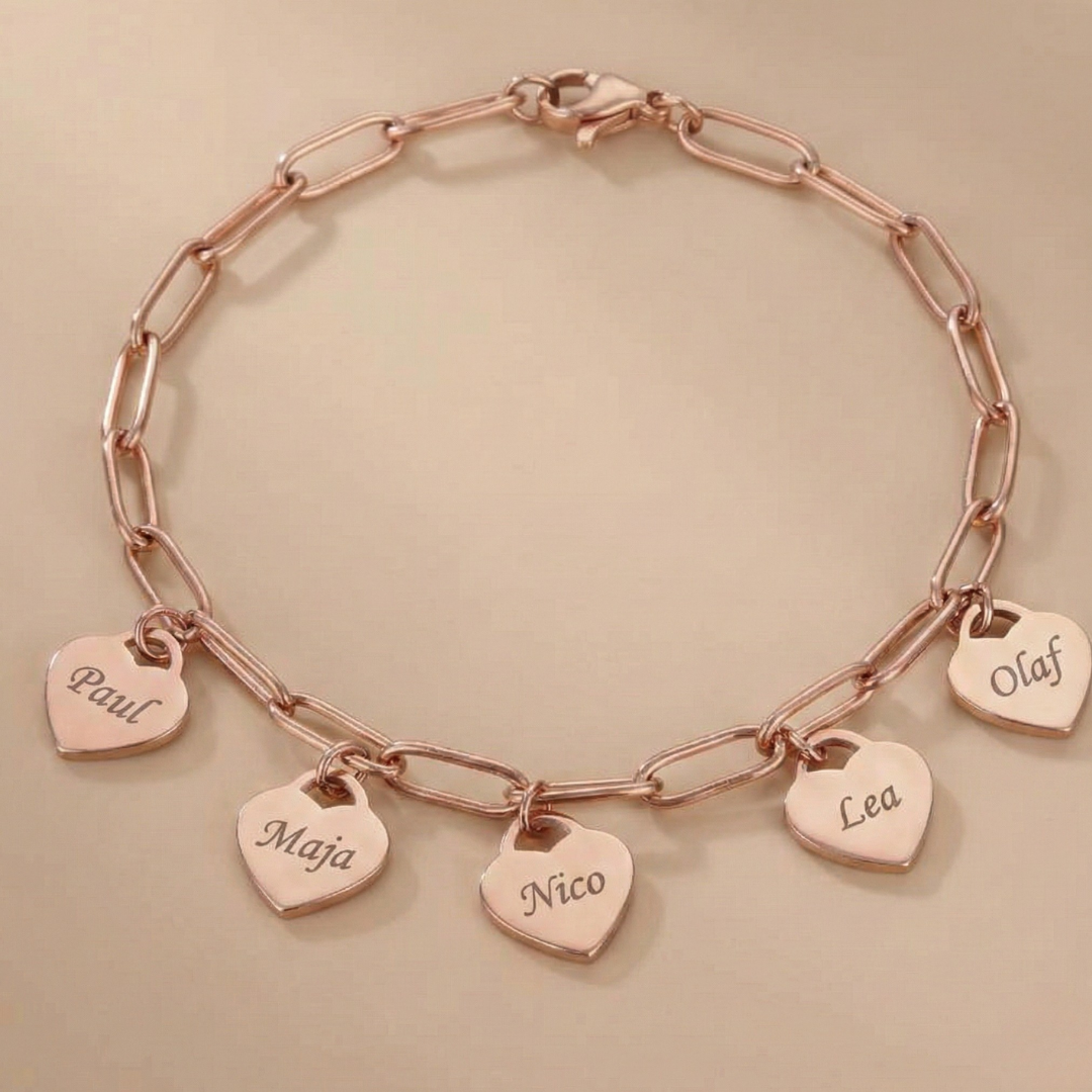 Heart Names - Bracelet with Heart Charms & Engraving