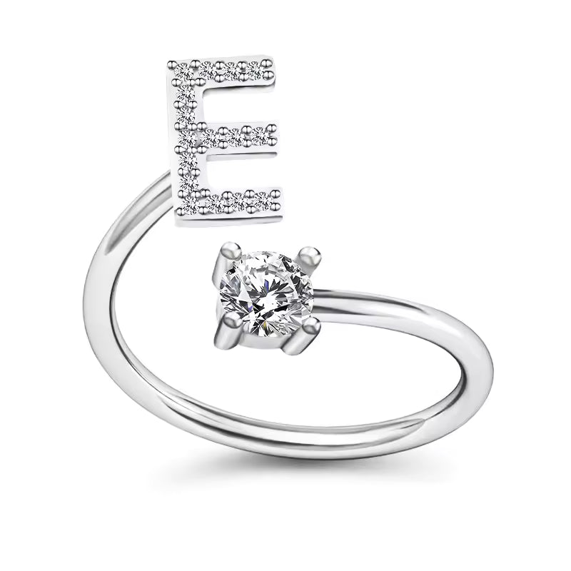 Lovéra – Ring with Initial