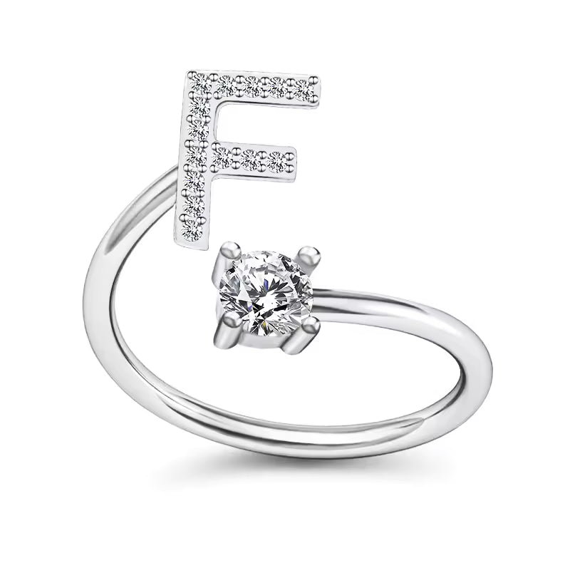 Lovéra – Ring with Initial