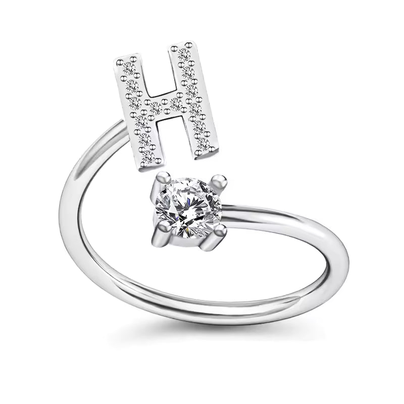 Lovéra – Ring with Initial
