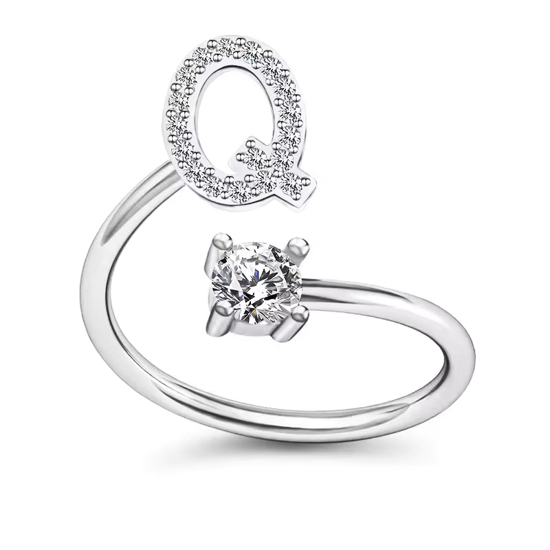 Lovéra – Ring with Initial
