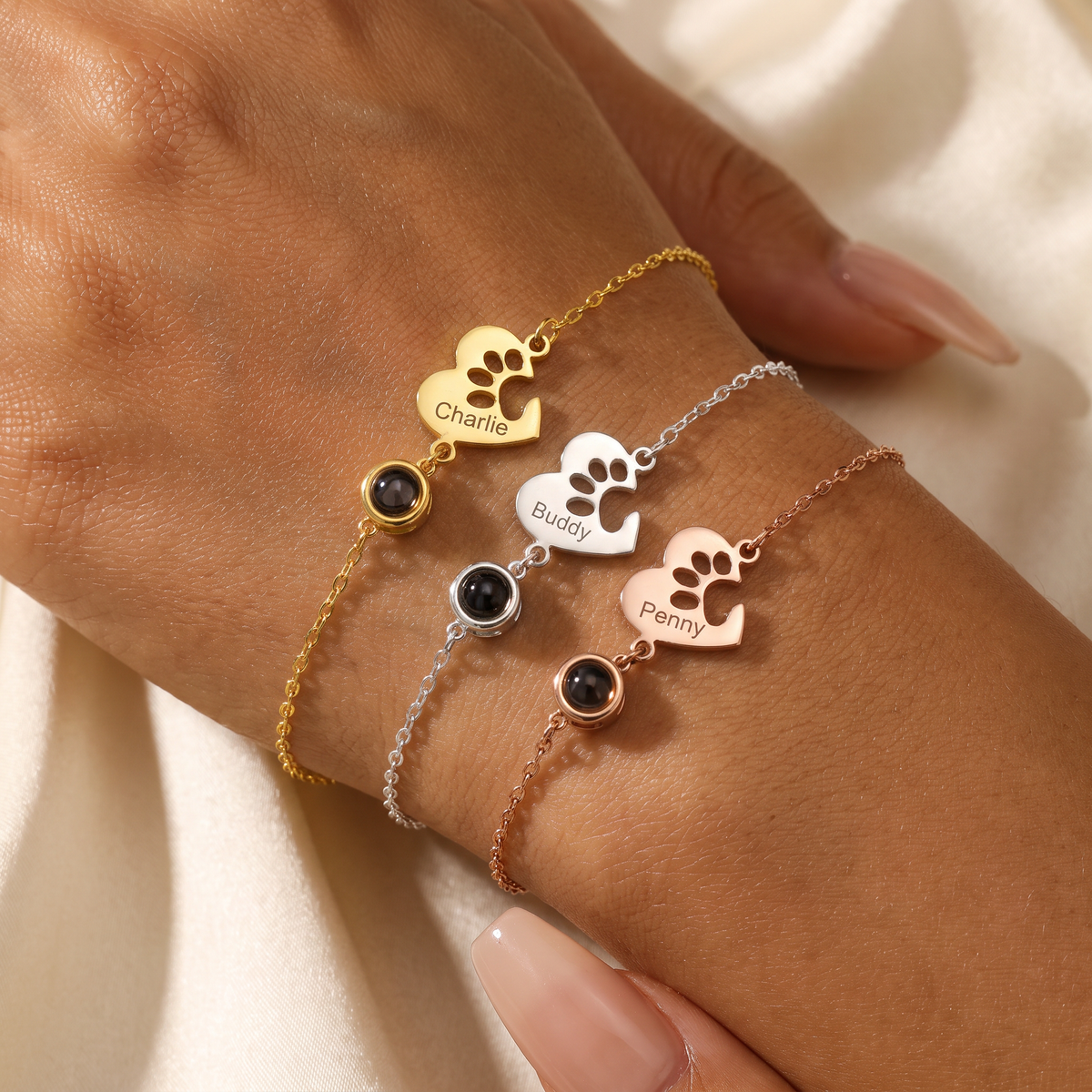 Personalized Paw Bracelet with Photo Projection